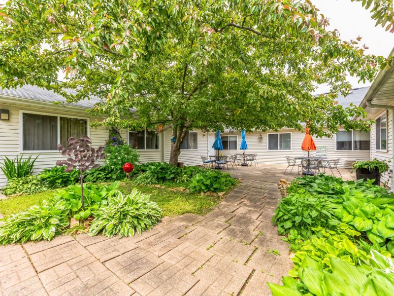 2048x1365_2201_E__LeFevre_Road__Sterling__IL_61081_WedMay2220241716369654943