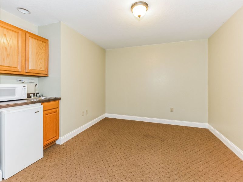 2048x1365_2201_E__LeFevre_Road__Sterling__IL_61081_WedMay2220241716369657180