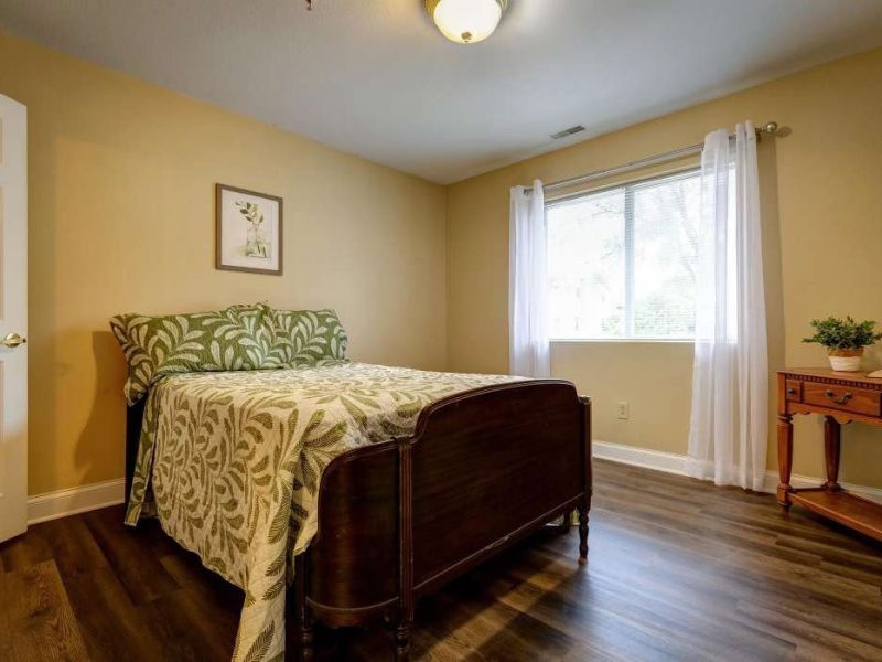 shepherd-premier-senior-living-bed-2